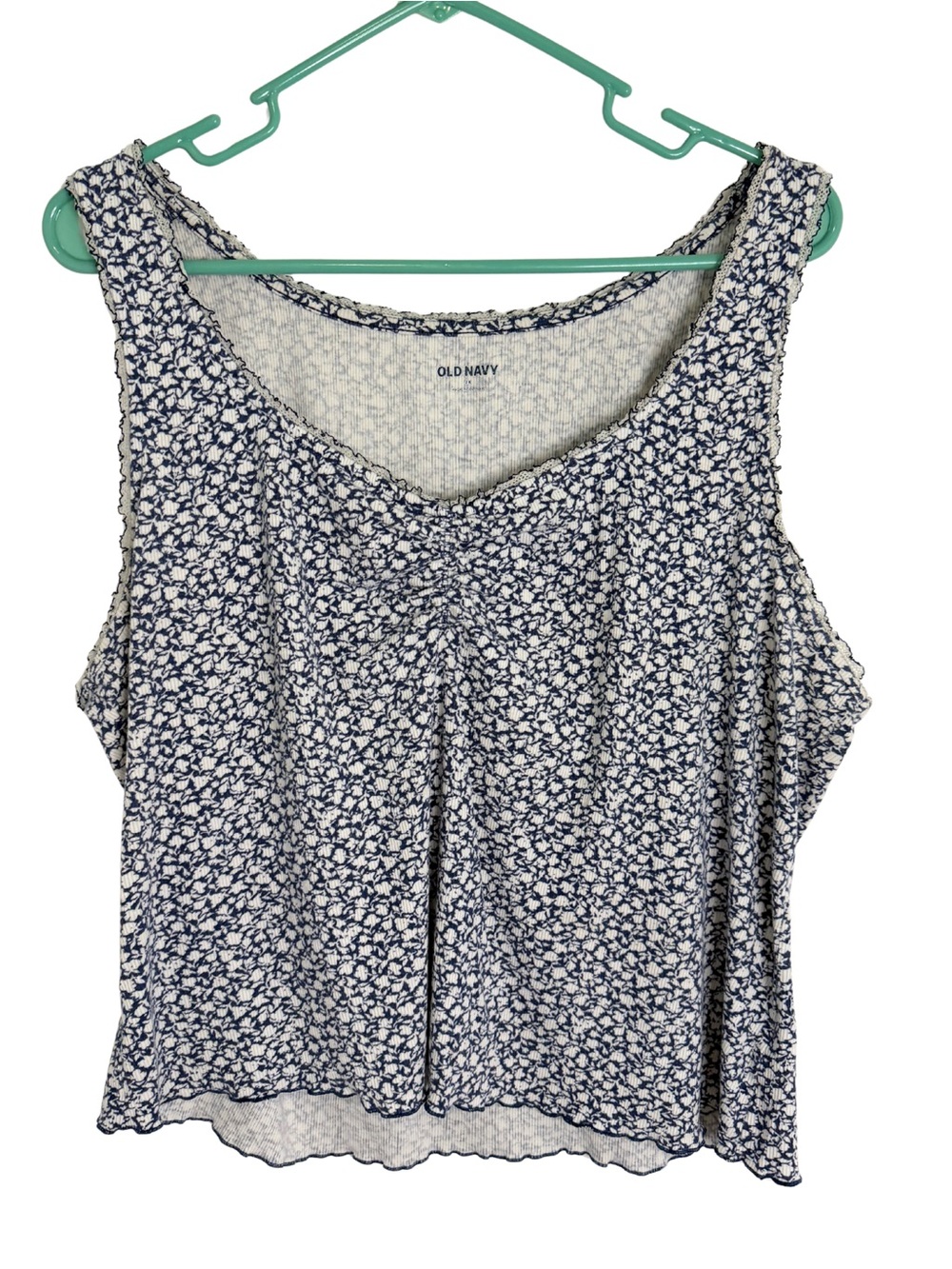 3/$20 Old Navy Navy Blue & White Floral Tank Top Size 2X